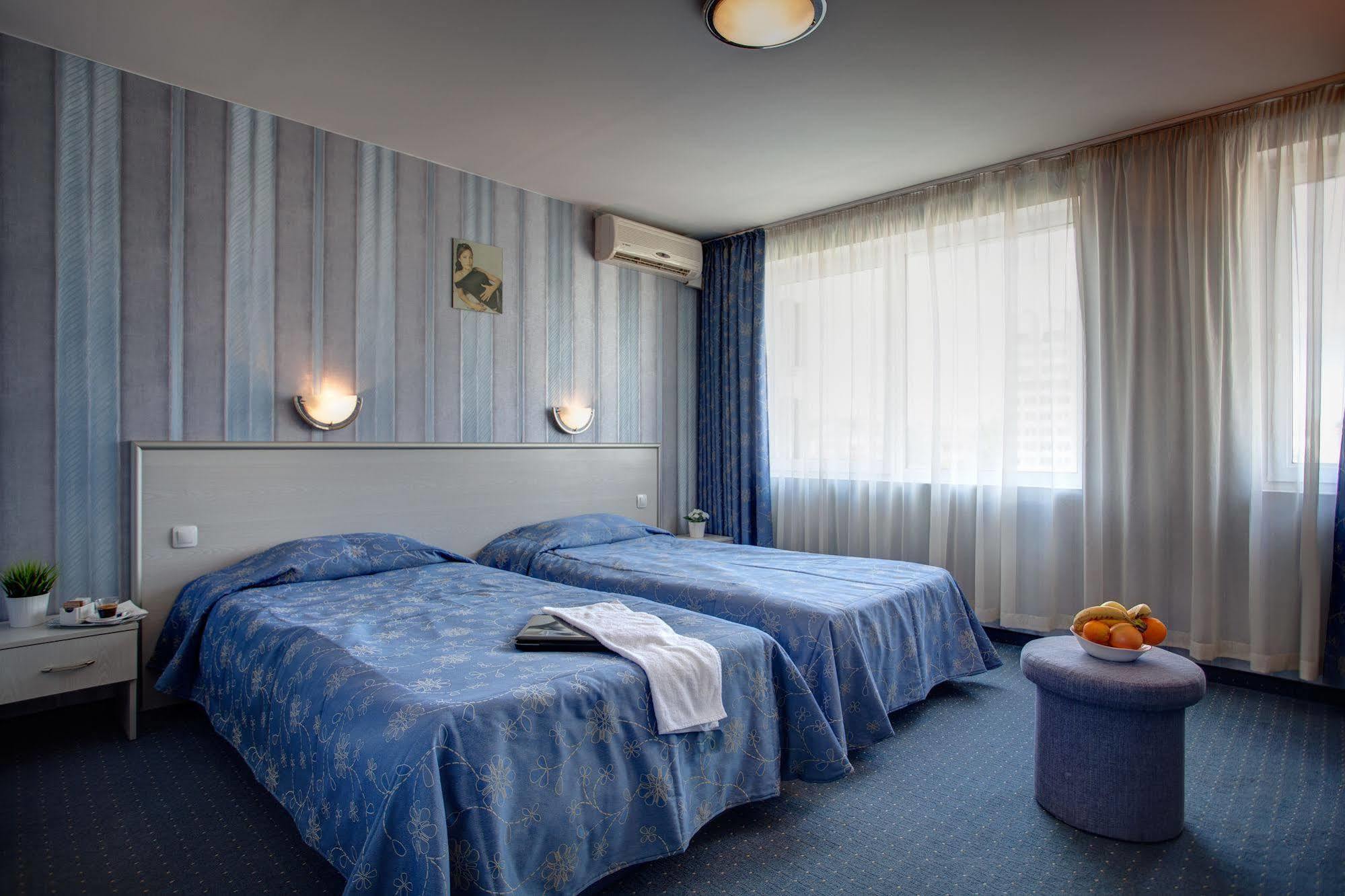 Hotel Rahovets غورنا اورياهوفيتسا المظهر الخارجي الصورة