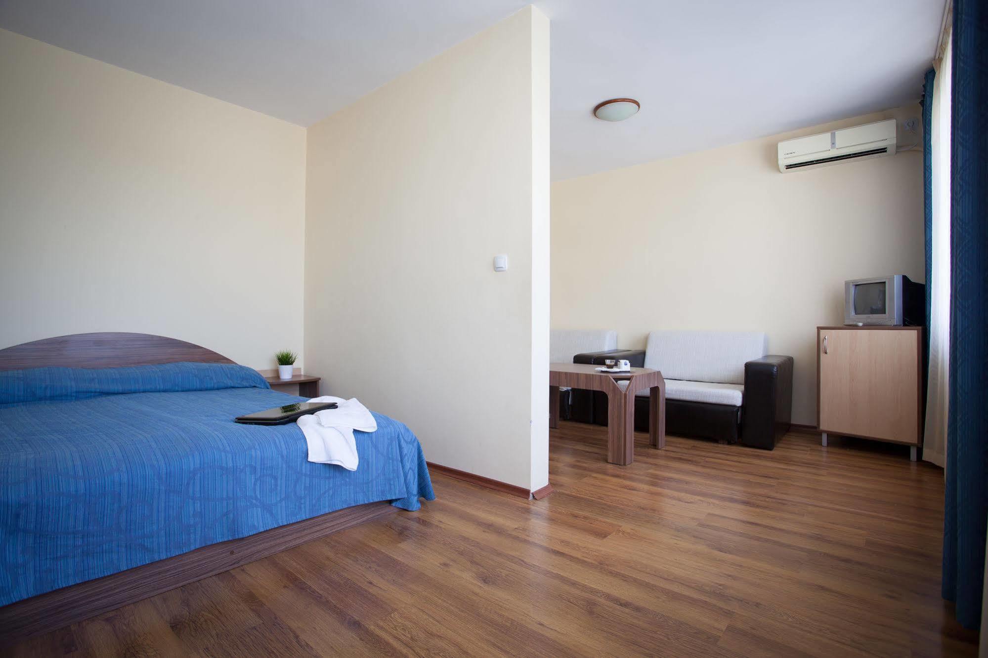 Hotel Rahovets غورنا اورياهوفيتسا المظهر الخارجي الصورة